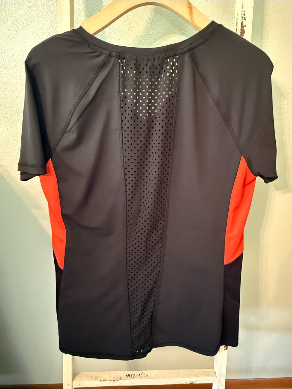 Harley-Davidson Women's Performance Mesh Back Henley Orange Black Size M - Picture 4 of 8